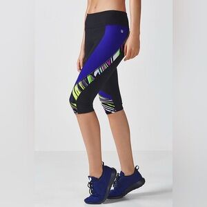 💙 Fabletics Navassa Cropped Leggings. Biker shorts. Size M.